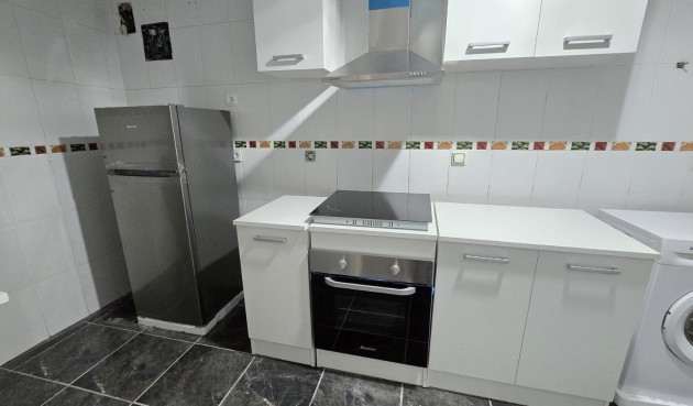 Brukt - Apartment -
Torrevieja - Centro - Muelle Pesquero