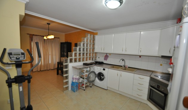 Brukt - Town House -
Casas Del Señor - Inland