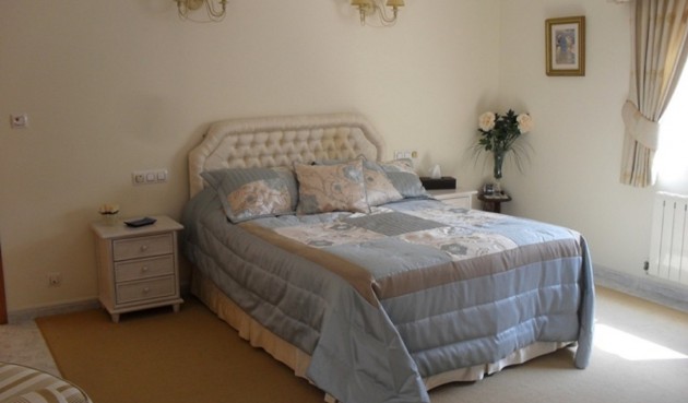 Resale - Villa -
Jalón - Inland