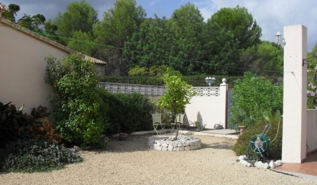 Resale - Villa -
Jalón - Inland