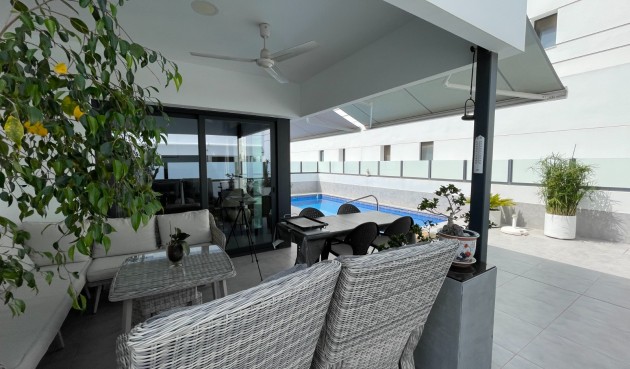 Återförsäljning - Town House -
Dolores - Costa Blanca