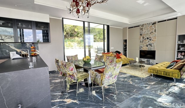 Brukt - Villa -
Las Colinas Golf - Costa Blanca