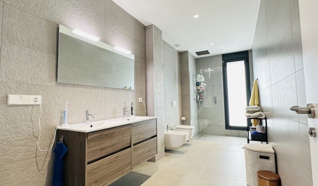 Brukt - Villa -
Las Colinas Golf - Costa Blanca