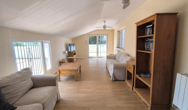 Brukt - Villa -
Villena - Inland