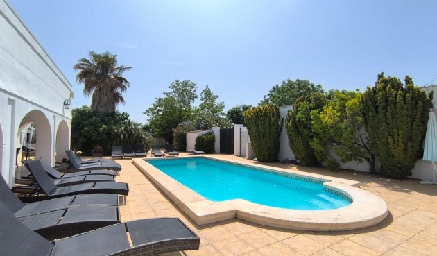 Brukt - Villa -
Villena - Inland