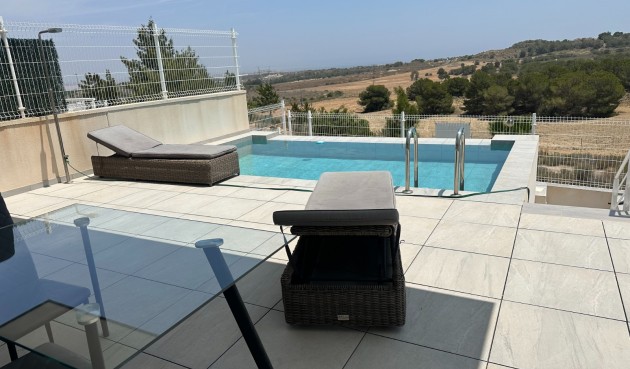 Resale - Villa -
San Miguel de Salinas - Inland