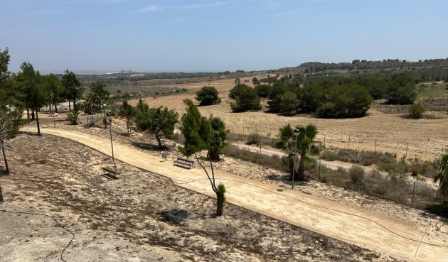 Resale - Villa -
San Miguel de Salinas - Inland