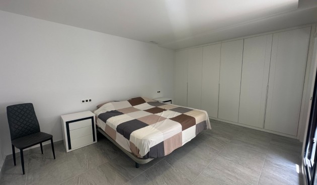 Resale - Villa -
San Miguel de Salinas - Inland