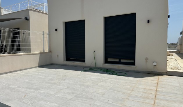 Resale - Villa -
San Miguel de Salinas - Inland