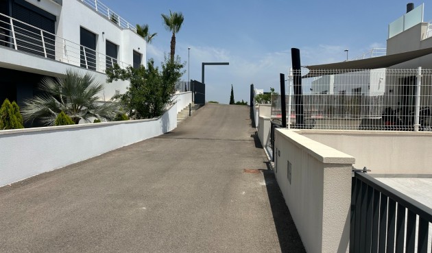 Resale - Villa -
San Miguel de Salinas - Inland