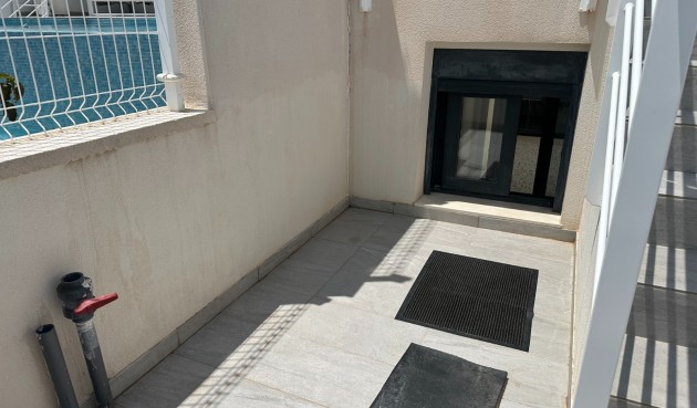 Resale - Villa -
San Miguel de Salinas - Inland