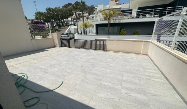 Resale - Villa -
San Miguel de Salinas - Inland