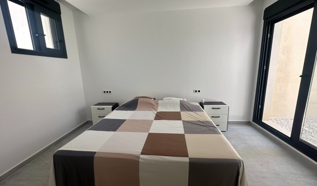 Resale - Villa -
San Miguel de Salinas - Inland