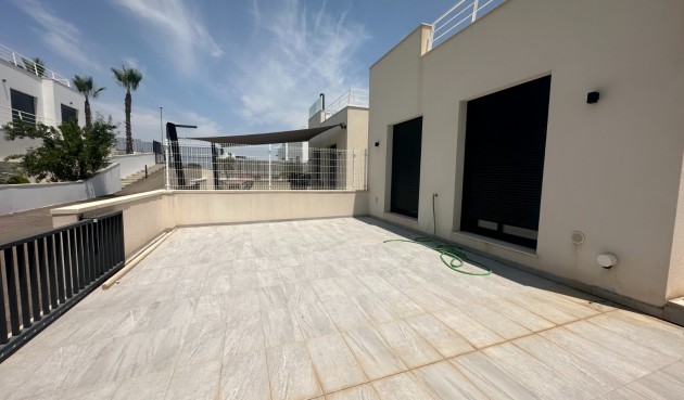 Resale - Villa -
San Miguel de Salinas - Inland