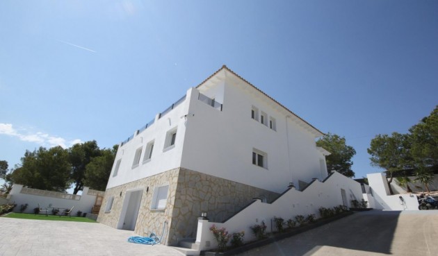 Resale - Villa -
La Nucía - Costa Blanca