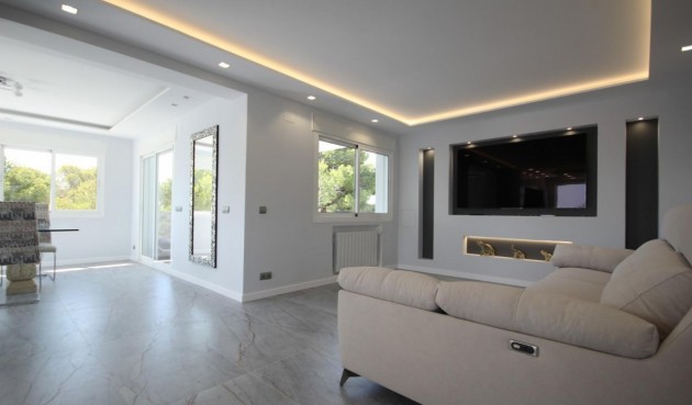 Resale - Villa -
La Nucía - Costa Blanca