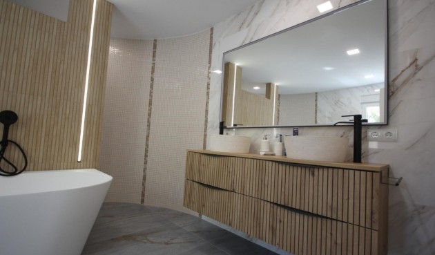 Resale - Villa -
La Nucía - Costa Blanca