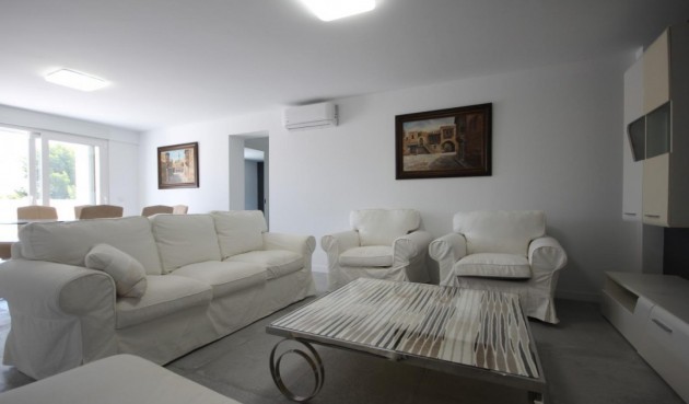 Resale - Villa -
La Nucía - Costa Blanca