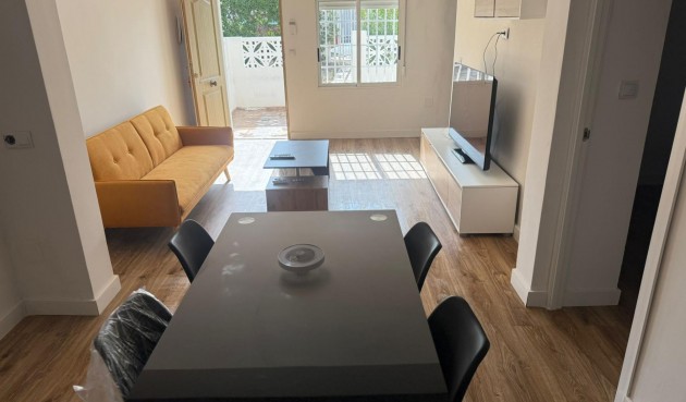 Återförsäljning - Town House -
Torrevieja - La Siesta - El Salado - Torreta