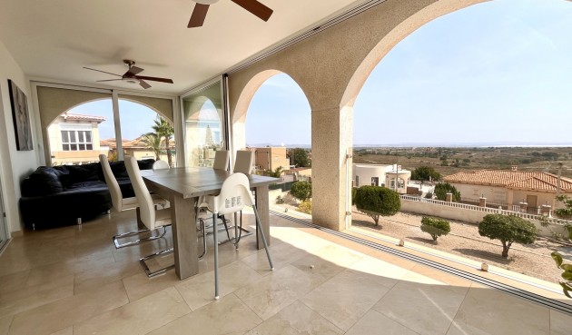 Resale - Villa -
San Miguel de Salinas - Inland