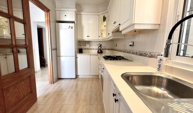 Resale - Villa -
San Miguel de Salinas - Inland