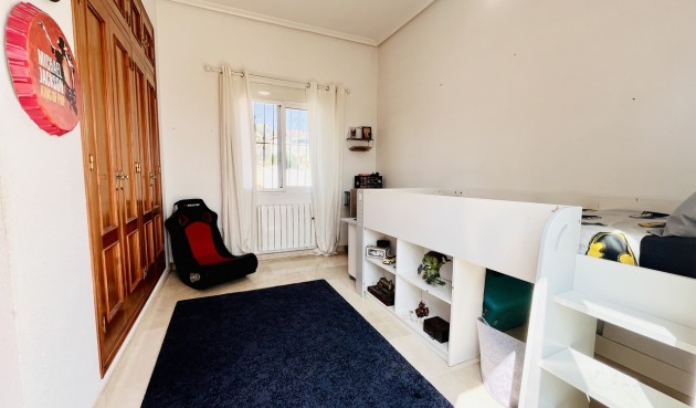 Resale - Villa -
San Miguel de Salinas - Inland