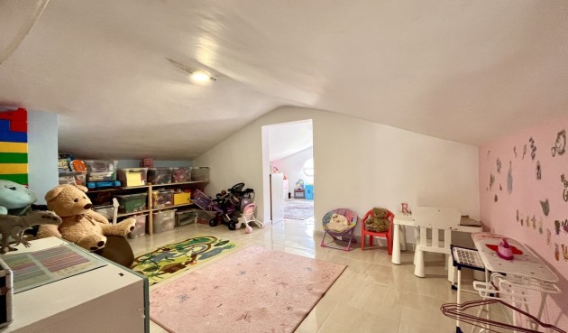 Resale - Villa -
San Miguel de Salinas - Inland