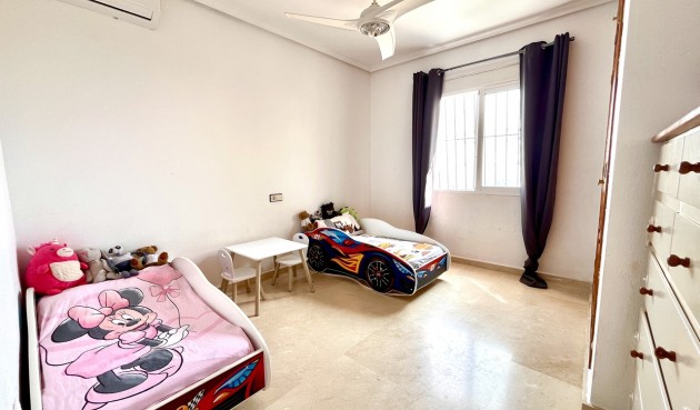 Resale - Villa -
San Miguel de Salinas - Inland