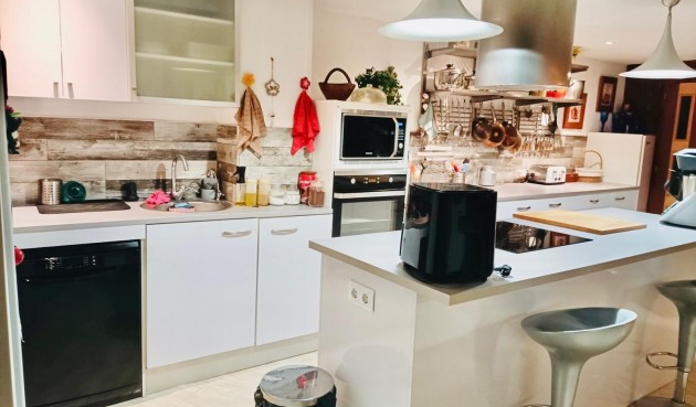 Resale - Duplex -
Torrevieja - Acequion