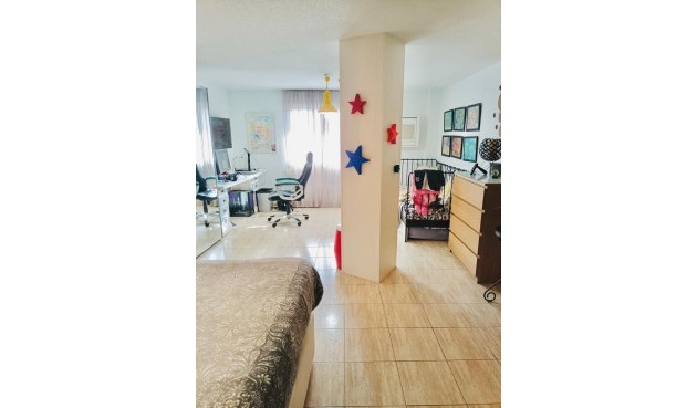 Resale - Duplex -
Torrevieja - Acequion