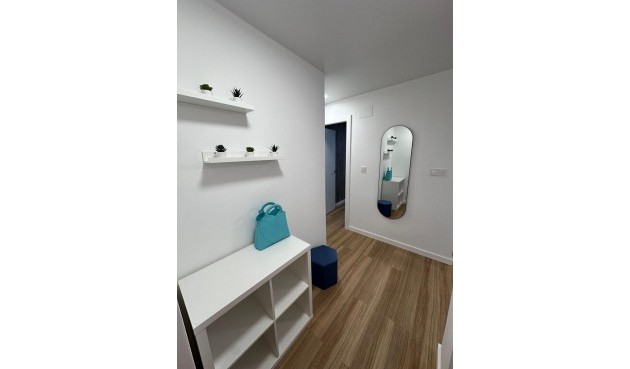 Resale - Apartment -
Torrevieja - Estacion De Autobuses