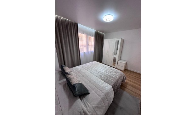 Resale - Apartment -
Torrevieja - Estacion De Autobuses