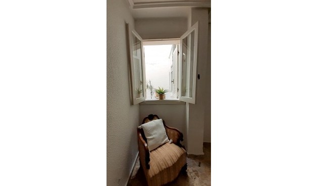 Resale - Apartment -
Torrevieja