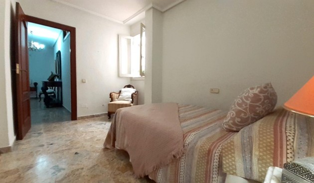 Resale - Apartment -
Torrevieja