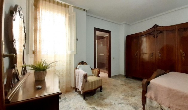 Resale - Apartment -
Torrevieja