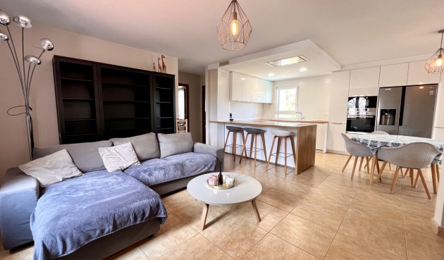 Återförsäljning - Villa -
La Zenia - Costa Blanca