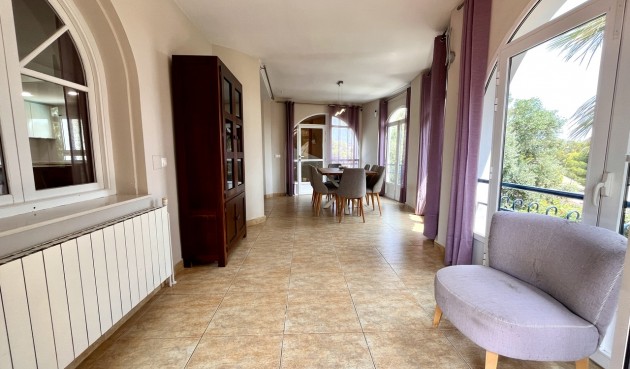 Återförsäljning - Villa -
La Zenia - Costa Blanca