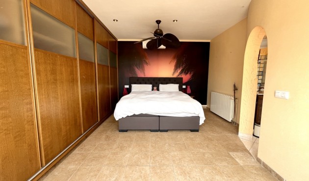 Återförsäljning - Villa -
La Zenia - Costa Blanca
