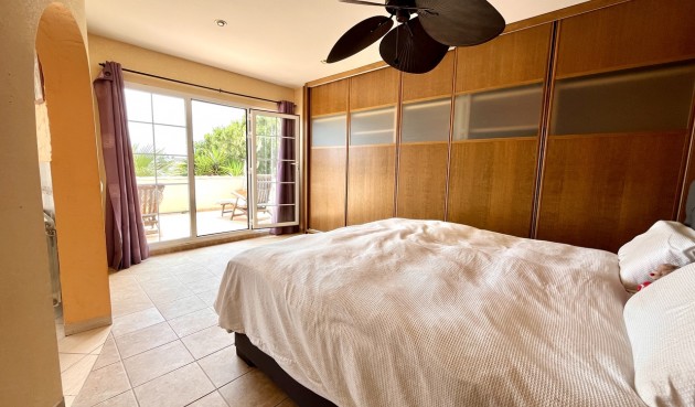 Återförsäljning - Villa -
La Zenia - Costa Blanca