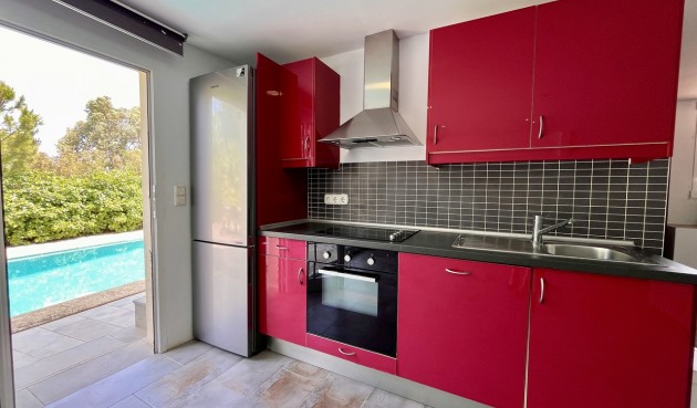 Återförsäljning - Villa -
La Zenia - Costa Blanca