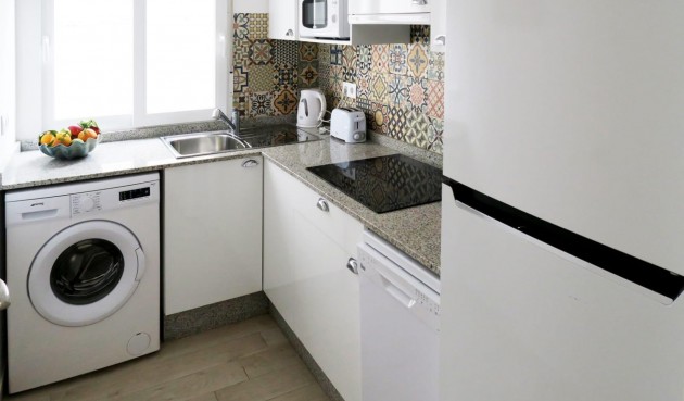 Resale - Apartment -
Guardamar del Segura - Guardamar Playa