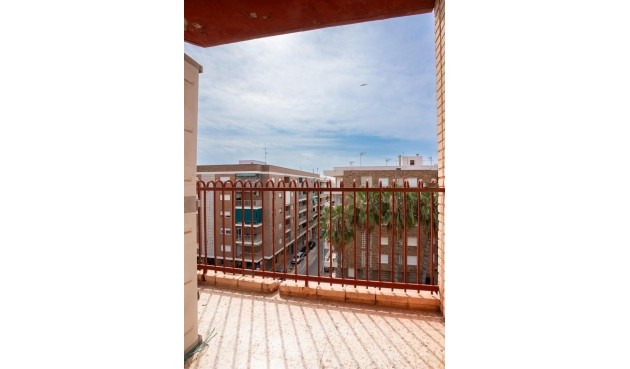 Resale - Apartment -
Torrevieja - El Acequión - Los Náufragos