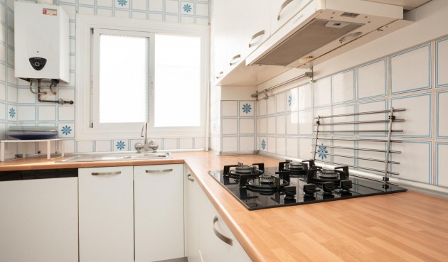 Resale - Apartment -
Torrevieja - El Acequión - Los Náufragos