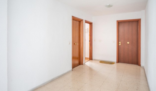 Resale - Apartment -
Torrevieja - El Acequión - Los Náufragos