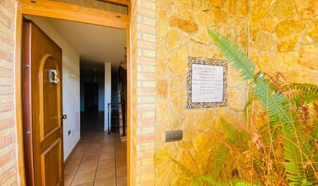 Reventa - Villa -
Orihuela Costa - La Florida