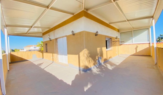 Reventa - Villa -
Orihuela Costa - La Florida