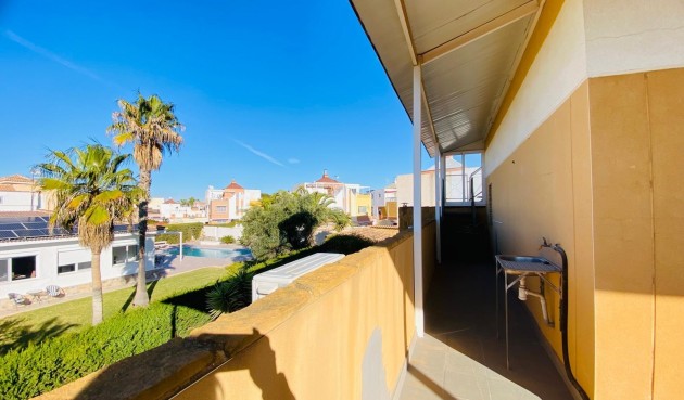 Reventa - Villa -
Orihuela Costa - La Florida