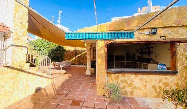 Reventa - Villa -
Orihuela Costa - La Florida