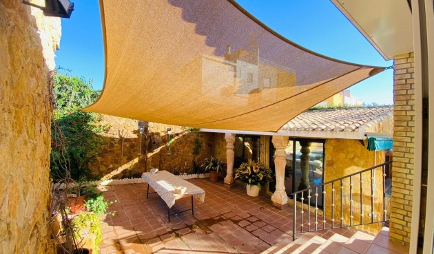 Reventa - Villa -
Orihuela Costa - La Florida