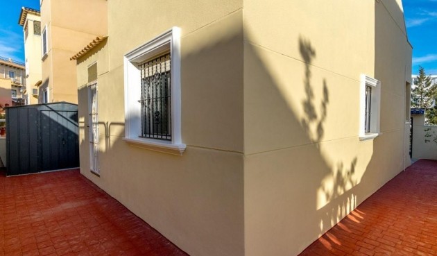 Reventa - Villa -
Orihuela Costa - Costa Blanca
